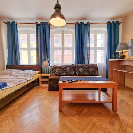 Апартаменты Apartament Ksiezycowy Торунь Экстерьер фото